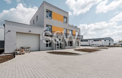 SVOBODA & WILLIAMS | 42354 | Administratívna budova v Trnave