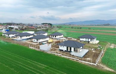 Novostavba v Hažíne
