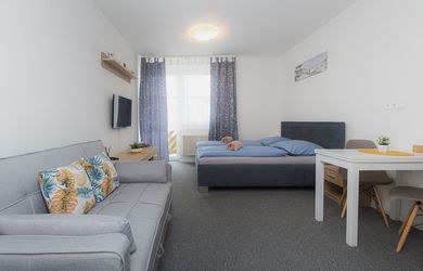 Útulný zariadený apartmán v centre Bešeňovej