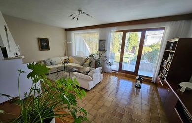 Radový RD - Pod Sokolom, výhľad na pyramídu, vlastná garáž