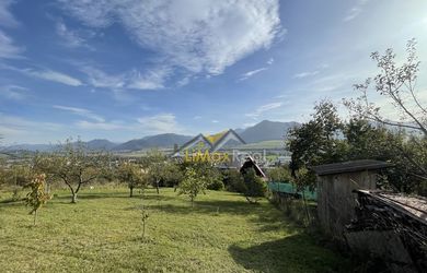 Dve záhradky s krásnym výhľadom na Liptovský Mikuláš