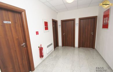 PRENÁJOM  kancelárie v novostavbe pri frekventovanej ceste v Lamači