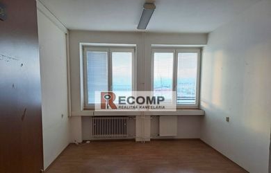 Kancelárske priestory na prenájom 18,7 m2, Poprad - Západ