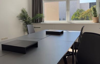 Prenájom kancelárií "FLEXI FLOOR" (25-32 m2) na Rajskej ul.