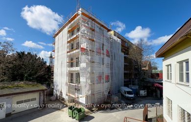 Na predaj moderné a úsporné 3-izbové tehlové byty s loggiou v novostavbe v Komárne