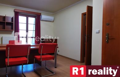 PNBusiness77 Kancelársky priestor NA PRENÁJOM / Centrum Piešťany