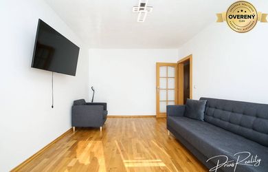 Na prenájom pekný 3 izbový byt s 2 loggiami a pivnicou