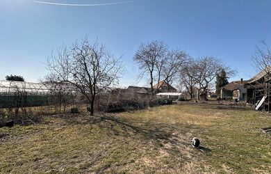 Pozemok v tichej uličke Hurbanova – ideálne miesto pre váš projekt