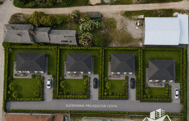Na predaj stavebný pozemok v obci Komoča - INVESTIČNÁ PRÍLEŽITOSŤ