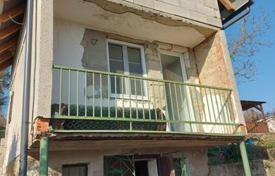 Predám vinicu s chatkou v Šahách – ideálne miesto pre oddych!
