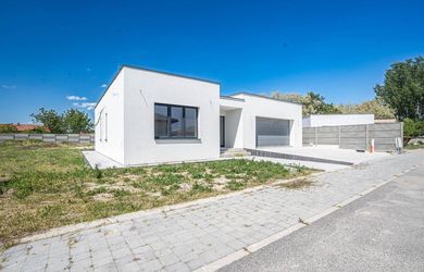 ALL INCLUSIVE I NA PREDAJ 4 IZB NOVOSTAVBA S DVOJGARÁŽOU,DUN. STREDA