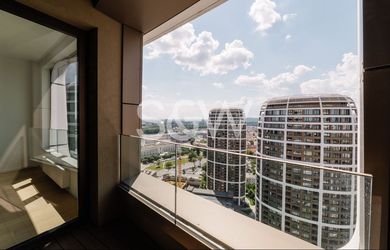 SVOBODA & WILLIAMS | 109936 | Moderný 3-izbový byt s loggiou umiestnený na 28. poschodí projektu Sky Park
