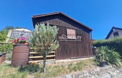 HALO reality - Predaj, záhradný pozemok   396 m2 Malé Kršteňany, s chatkou - EXKLUZÍVNE HALO REALITY