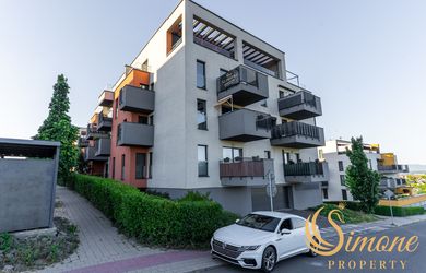 3 izb. BYT v novostavbe 2x balkón a 2x garážové park. miesto