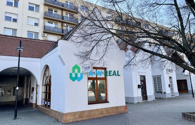 DUNASJKÁ STREDA – OBCHODNÁ/ADMINISTRATÍVNA BUDOVA PRIAMO V CENTRE MESTA