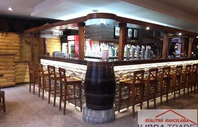 PREDAJ/ VÝMENA - POLYFUNKČNÝ DOM V CENTRE KOMÁRNA - POHOSTINSTVO / PUB, FITNESS CENTRUM, KADERNÍCTVO, MANIKÚRA-PEDIKÚRA, KOZMETIKA, MASÉRSKY SALÓN!