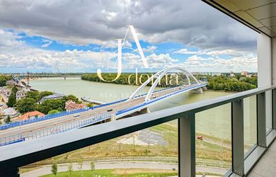 Exkluzívne na prenájom – nový, ešte neobývaný, kompletne zariadený 2-izbový byt spivnicou a garážovým státím v prestížnom projekte Eurovea Tower