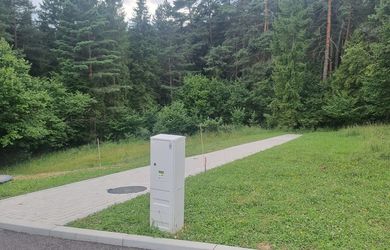 Slnečný rekreačný pozemok v srdci Vyšných Ružbách – miesto pre váš oddych aj výhodnú investíciu