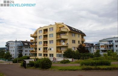 Garáž, parkovacie miesto na prenájom Drotárska cesta 90 Machnáč