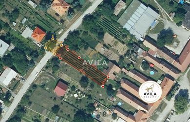 AVILA NA PREDAJ: zaujímavý pozemok 619m2 - Smolenice