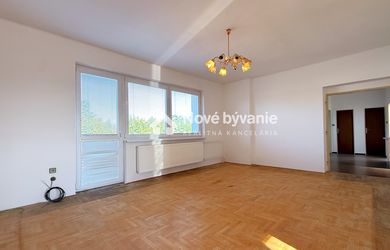 Predaj, veľký rodinný dom s garážou-Čata(N187-12-FRAD3)