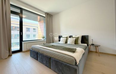 WFG | Na prenájom moderný, zariadený a klimatizovaný 2-izbový byt  s balkónom v novostavbe