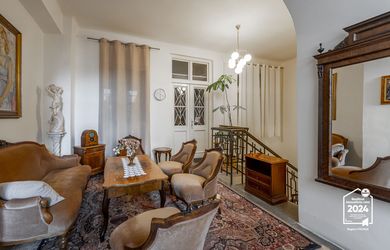 2 izbový byt v centre mesta v historickom objekte, Košice, Hlavná ulica