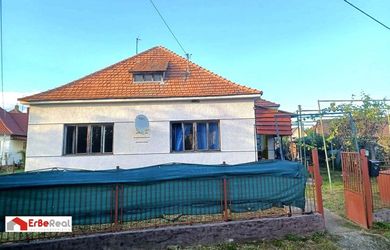 Na predaj rodinný dom v Hornej Kráľovej – centrum obce.