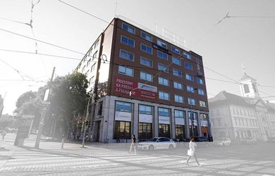 Prenájom administratívnych priestorov 200m2 na Nám. SNP