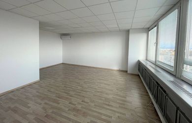 Samostatný kancelársky celok 60m2 - Drieňová, Ružinov