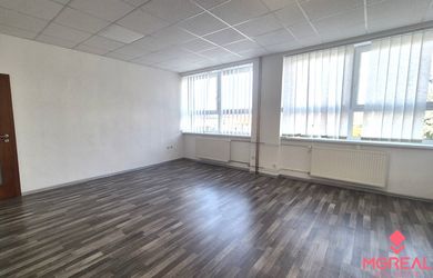 Prenájom kancelária - Topoľčany, Tovarnícka ulica