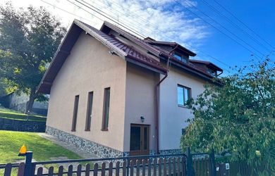 Na predaj apartmánový dom, Šiatorská Bukovinka