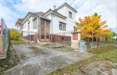 Rodinný domček v malebnej dedinke Stará Turá , časť Papraď na predaj