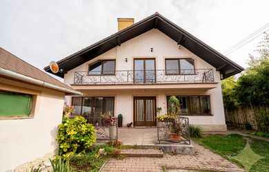 Na predaj dvojgeneračný rodinný dom v tichej lokalite v LC