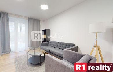 Jedinečný 2 izbový byt 53,2 m2+ 11 m2 terasa + parking, Piešťany-centrum