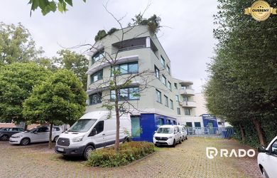 RADO | Exkluzívna administratívna budova v centre, Piešťany