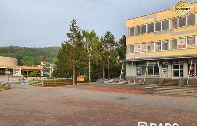 RADO | Na prenájom prenájom obchodný priestor na pešej zone