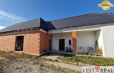 Na predaj rodinný dom, pozemok 1041 m2 Neded