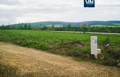 Pozemok na predaj Svinia