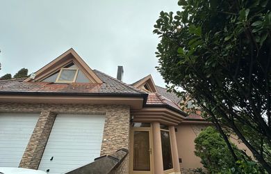 Krásna luxusná rodinná vila na veľkom pozemku s bazénom v Gabčíkove