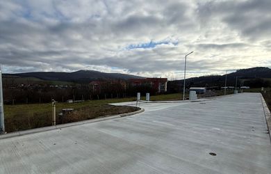 Stavebné pozemky v obci Krnča – vyhľadávaná lokalita nad Topoľčanmi