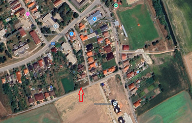 Pozemok na predaj v obci Dvorníky