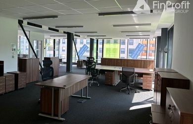 Reprezentatívny administratívny priestor na prenájom - 360 m2, Košická ul.