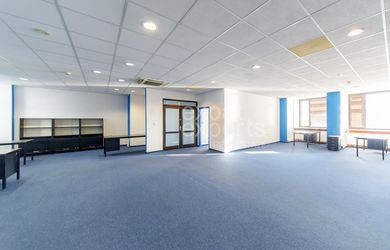 Výborné administratívne priestory 310m2, parkovanie INCHEBA TOWER