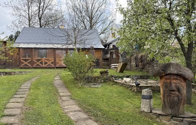 Rodinný domček s ďalšou samostatnou bytovou jednotkou
