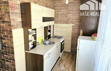 2 izbový byt Bánovce nad Bebravou / CENTRUM / LOGGIA   / PIVNICA