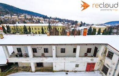PREDAJ: Apartmánový dom na Štefánikovom námestí v Kremnici – pri hradbách