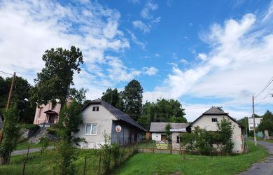 Sen o vidieckom živote - Dva domy na 2332 m² v malebných Čelovciach čakajú na vás