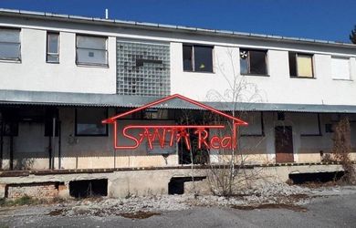 Predaj podnikateľského objektu s projektom bytového domu – Tekovské Lužany (20 km od Levíc)