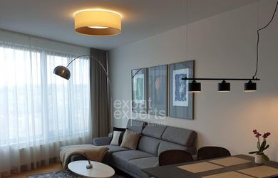 Štýlový 3i byt 89 m2, A/C, jedinečný výhľad, parkovanie, SKY PARK